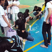 Mousetrap_Car_Race_Girls_2011_004